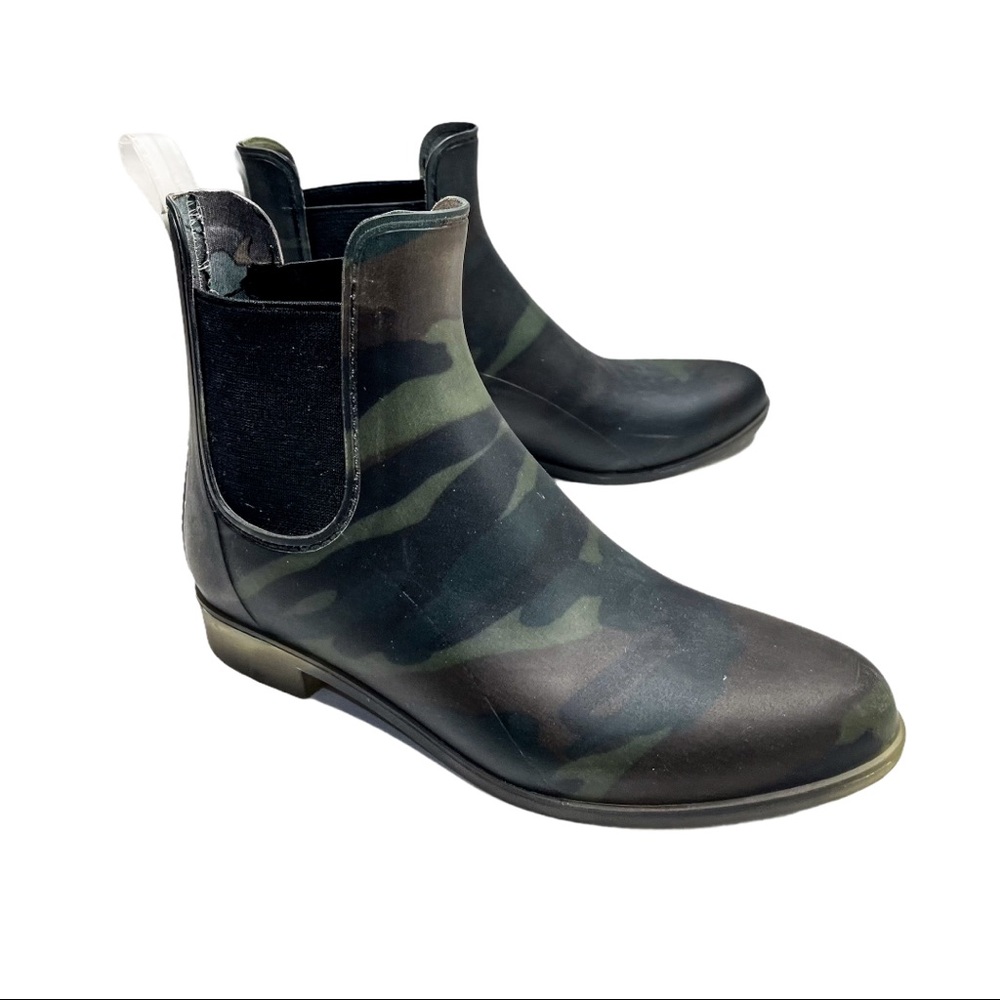 J CREW MATTE CHELSEA RUBBER RAIN BOOTS CAMO Size 8